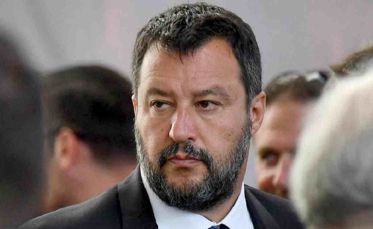 Salvini Attacca